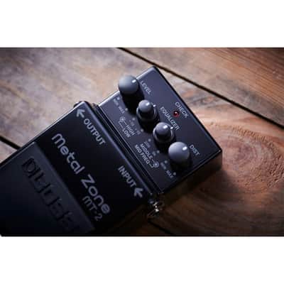 BOSS - MT-2 - Pédale d'effets pour guitare Metal Zone image 9