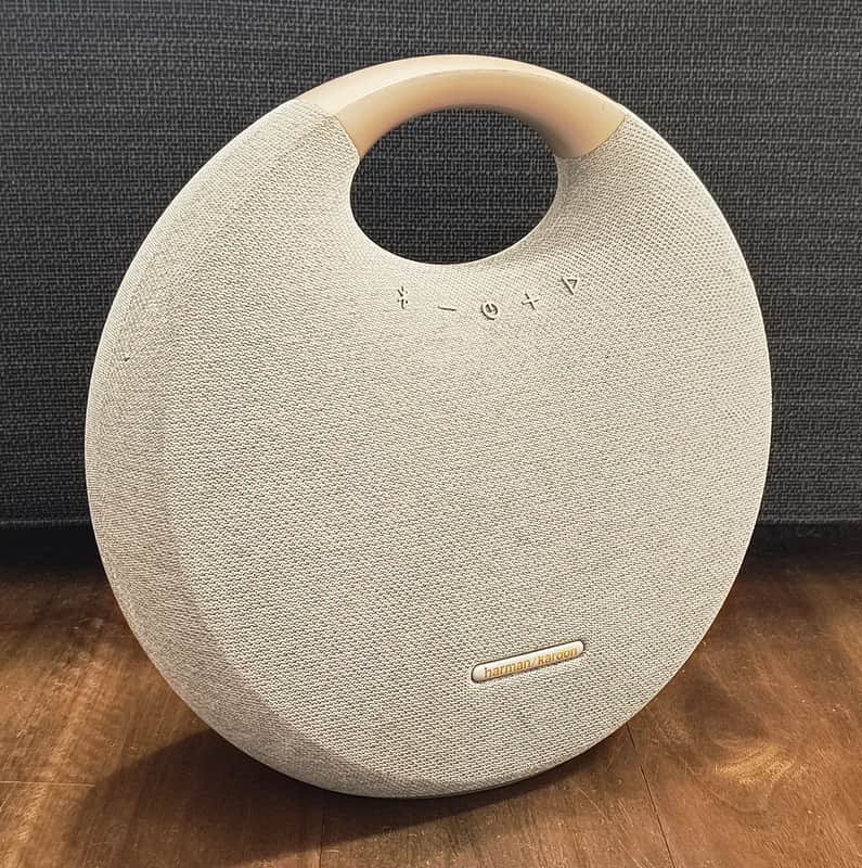 Harman Kardon Onyx Studio 6 Bluetooth Speaker image 1