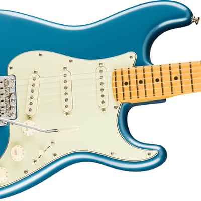 Fender American Professional Classic Stratocaster Maple FB Faded Lake Placid Blue with Bag image 4