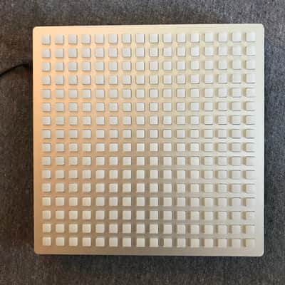 2012 Edition Monome 256 image 2