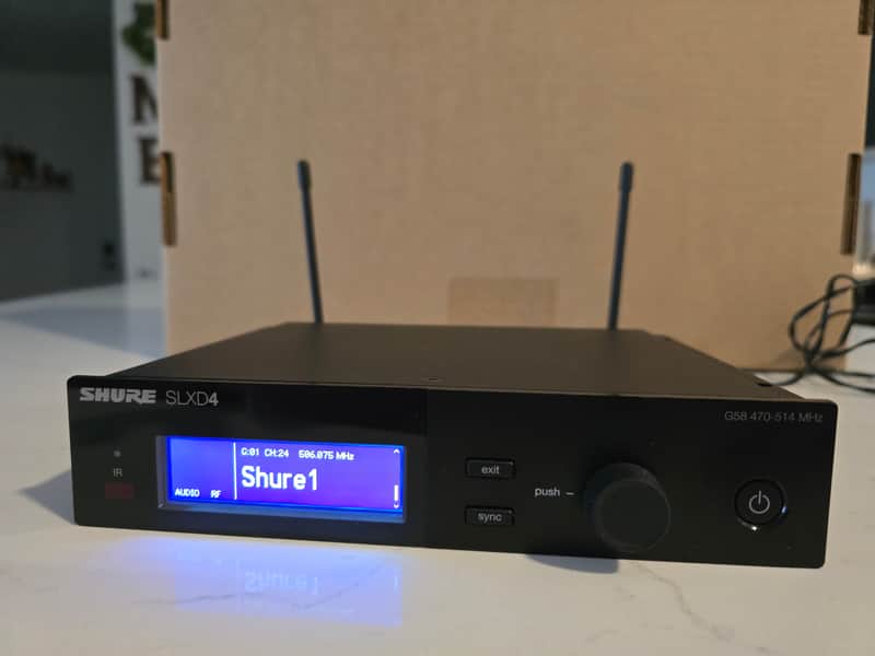 Shure SLXD4