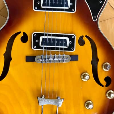 1960s Univox 335 Semi-Hollow Body Vintage 3 Tone Burst Electric Guitar MIJ Padded Case image 8