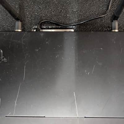 Sennheiser EM 10 Wireless UHF Diversity Receiver – 548–572 MHz image 6