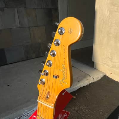 Fender American Professional II Stratocaster, Maple Fingerboard, Anniversary 2-Color Sunburst image 9