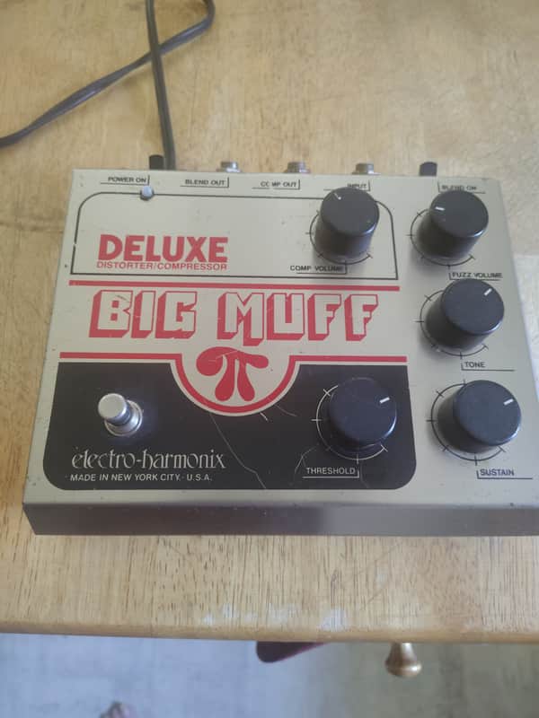 Electro-Harmonix Deluxe Big Muff Pi