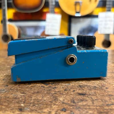 Boss VB-2 Vibrato (Black Label) 1982 - 1986 - Blue image 2