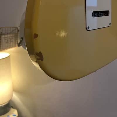 Suhr Classic S Hss Vintage Yellow image 3