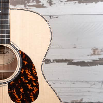 Larrivee OM-40 Mahogany Back and Sides (OM-40 MH-0) image 11