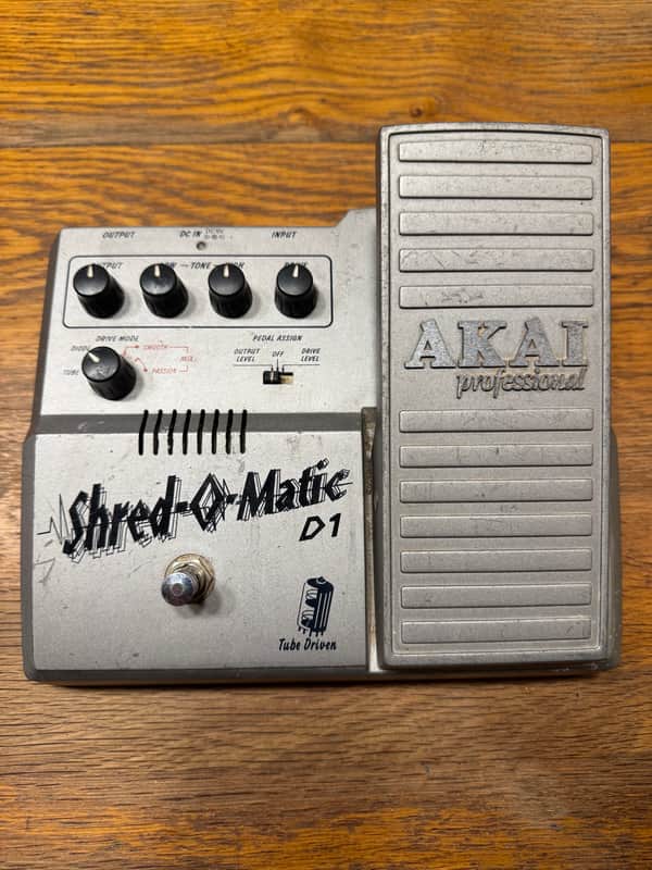 AKAI  Shred-O-Matic(真空管オーバードライブ) AKAI Shred-O-Matic(真空管オーバードライブ) Akai Shred-O-Matic D1
