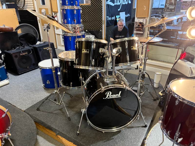 Pearl Export series 5 piece drum set/hardware/cymbals/throne 2015 - Black image 1