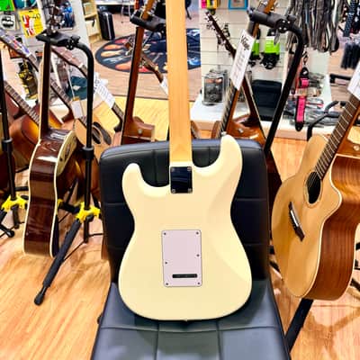 ๐2025๐ Fender Standard Stratocaster Electric Guitar~ Olympic White~ Maple Neck! image 10