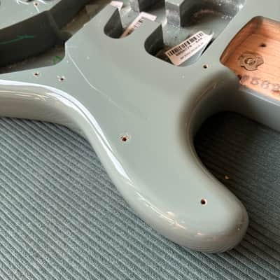 Fender American Professional Stratocaster HSS Body 2019 - Sonic Grey image 6
