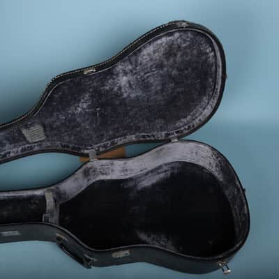 Vintage Guild Acoustic Guitar Hard Case Black Tolex Plush Interior Latches image 3