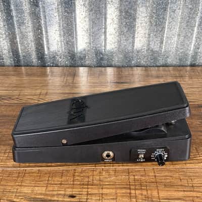 Electro-Harmonix Slammi Plus Polyphonic Pitch Shifter/Harmony Effects Pedal image 2