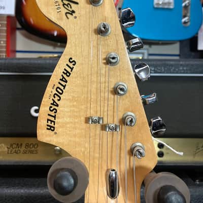 Fender Stratocaster 1977 - Two Tone Sunburst image 4