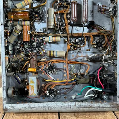 Newcomb H-50 PA head guitar amp 1950's - Silver image 24