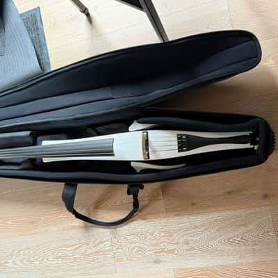 Mint Condition Yamaha SVC 210 Electric Cello in Pearl White image 3
