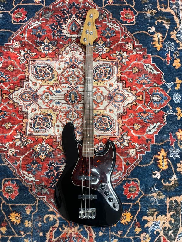 Fender Deluxe Active Jazz Bass