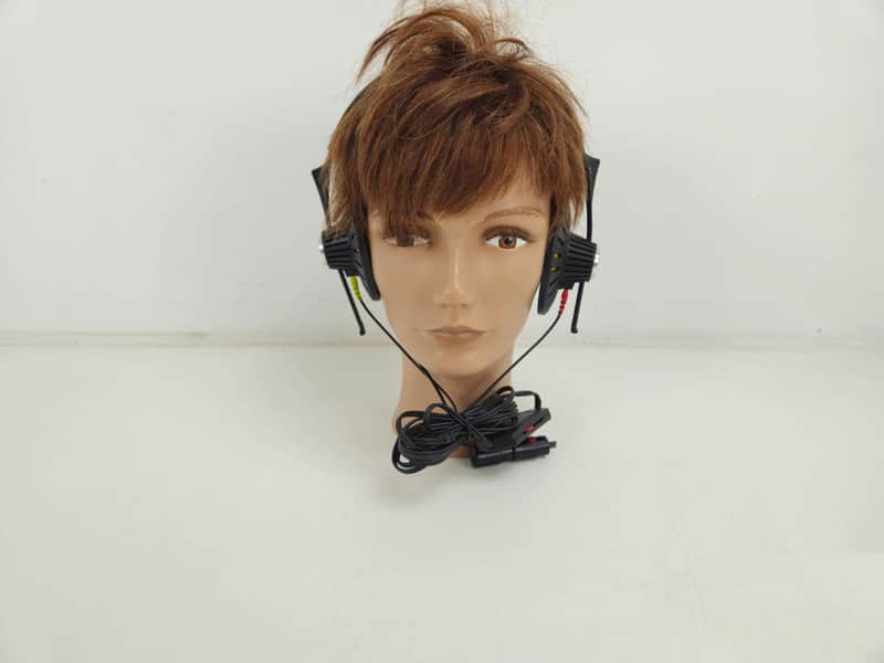Sennheiser - HD 424 - Stereo Headphones image 1