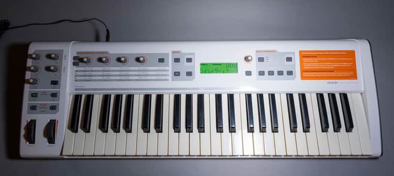M-Audio Venom 49-Key Virtual Analog Synth image 1