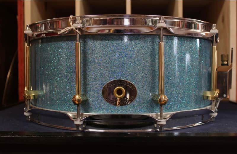 Noble&Cooley Noble and Cooley 6x 14 Walnut Solid Shell Classic Snare Drum in Aqua Sparkle 2022 Aqua Sparkle image 1