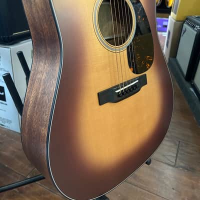 Martin  D18 Satin Amberburst w/Hard Shell Case /4lbs. 0.0oz. S#2746807 image 9