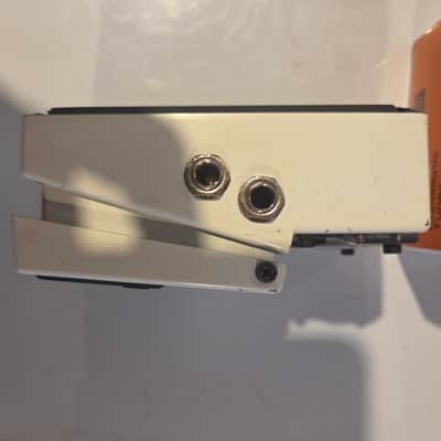 Boss TU-2 Chromatic Tuner (Dark Gray Label) 1998 - 2009 - White image 4