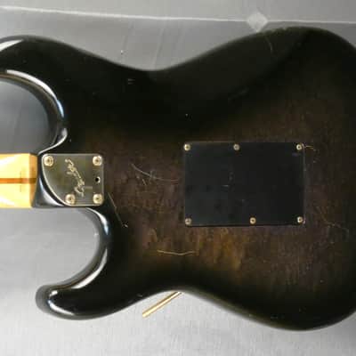 FENDER Stratocaster STR-75R 1986 - Black Burst Gold - Japan Import image 5
