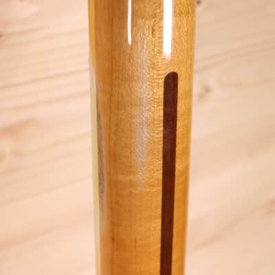 Fender Custom Shop 1972 Jazz Bass Relic - Rosewood Fingerboard, 3-Tone Sunburst image 17