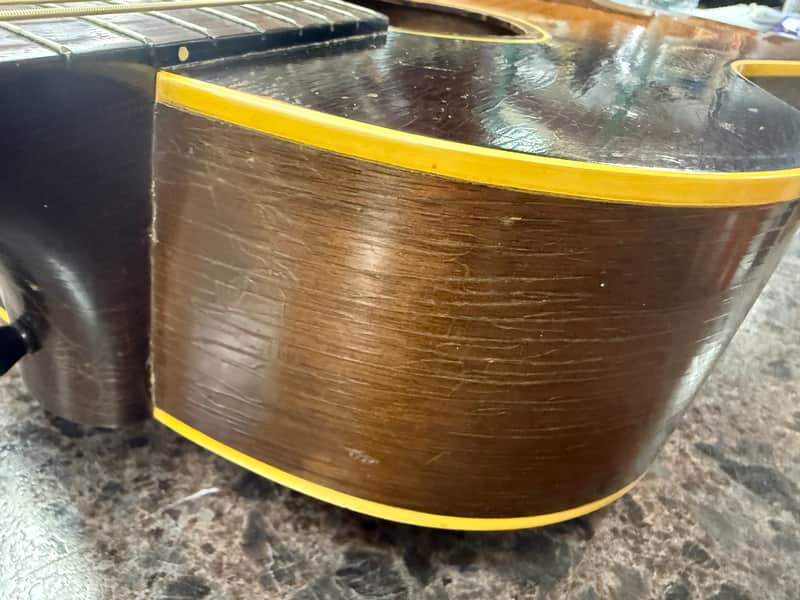 Gibson LG-1 1947 - 1968 - Sunburst In Hard Case image 1
