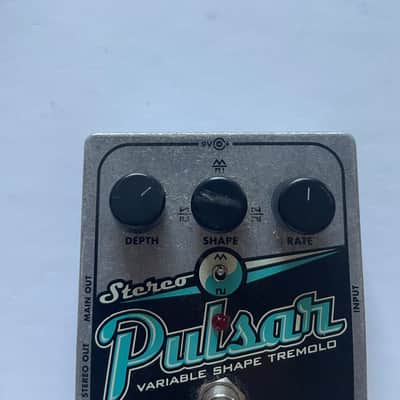 Electro Harmonix Stereo Pulsar Variable Shape Tremolo EHX Guitar Effect Pedal image 2