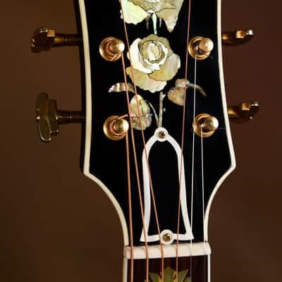 2005 Gibson SJ-200 Rose Custom Acoustic Guitar Black J-200 image 2