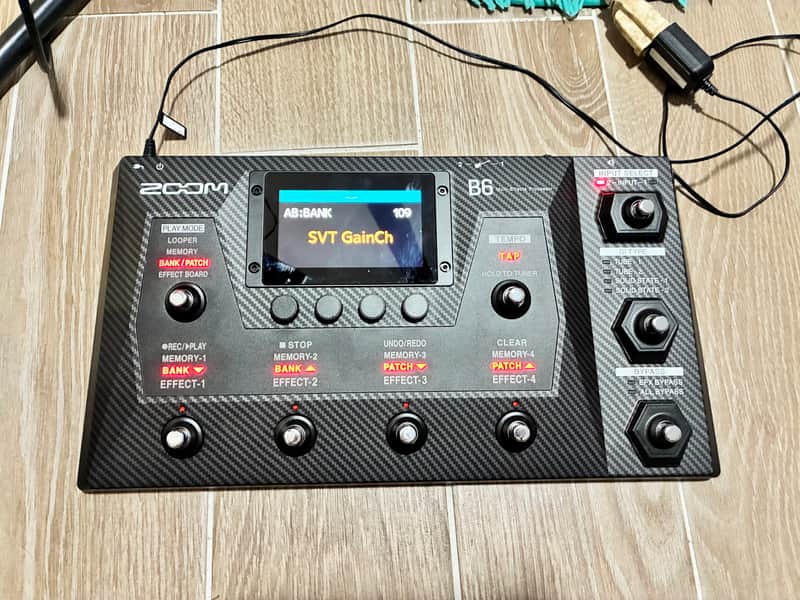Zoom B6