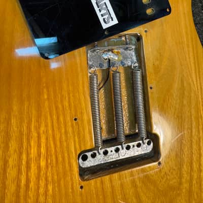 Fender Stratocaster with 3-Bolt Neck, Maple Fretboard 1975 - Natural image 7