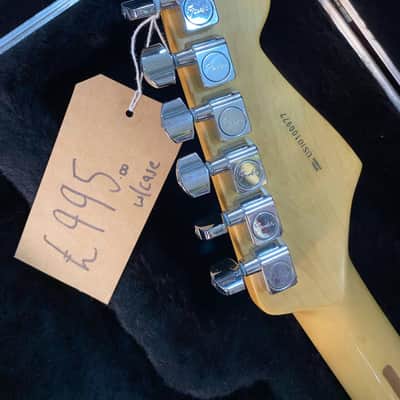 Fender American Standard Stratocaster Left-Handed with Maple Fretboard 2010- 3-Color Sunburst image 7