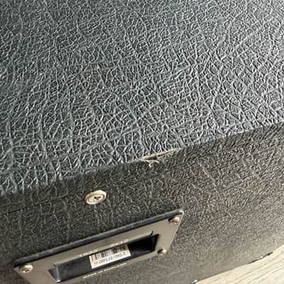 Marshall 2x12 guitar cab image 6