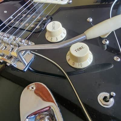 Fender Partscaster strat MIM HSS 2019/90s locking tuners - black/maple image 4