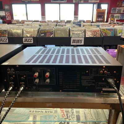 Marantz Model MM7025 Stereo Power Amplifier 140WPC 8Ω TESTED WORKS GREAT image 6