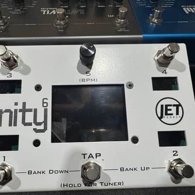 Jet Pedals Unity6 MIDI Controller 2024 - Present - White image 1