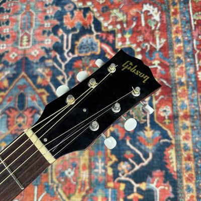 *Video* Gibson '64 J-45 ADJ Dealer Exclusive for Fuller's Guitars Cherry Sunburst - 2000 image 4