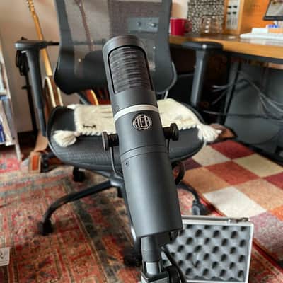 AEA KU5A - Active Supercardioid Ribbon Microphone Serial:0121 With Storage Case image 9