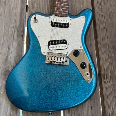 Immagine Squier Paranormal Super-Sonic 2021 - Present - Blue Sparkle electric guitar upgrades - 1