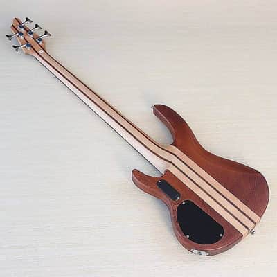 Custom 5 String Electric Bass, Hickory Wood Top Body, Maple Neck Through, 24 Frets image 9