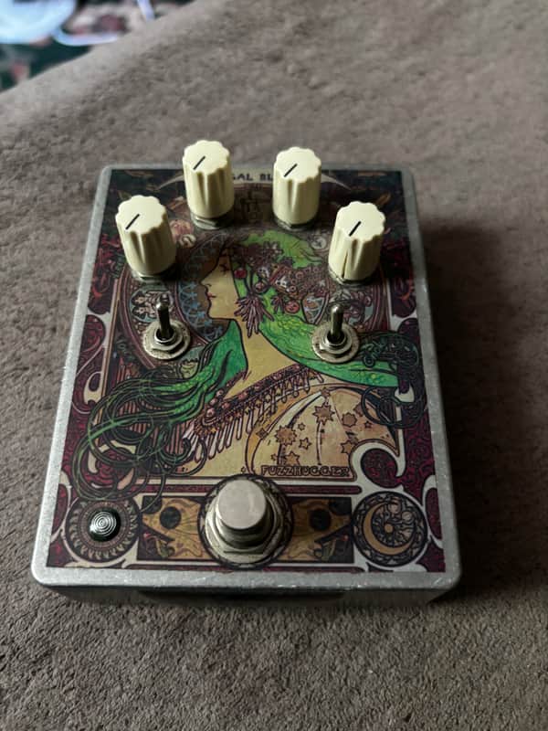 Fuzzhugger Algal Bloom