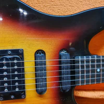 1991 Steinberger USA GR-4R Sunburst Headless Electric Guitar image 4