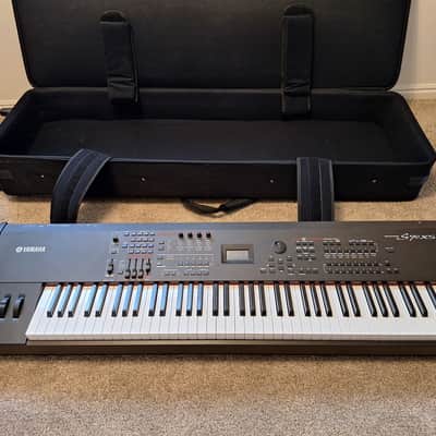 Yamaha S70 XS Master Keyboard Digital Piano Synthesizer Workstation image 1
