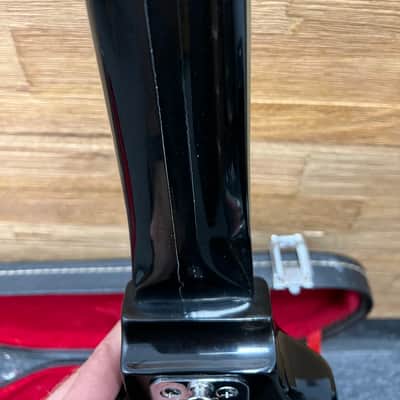 Hondo Alien Headless 4- string bass 1980's -Duke Copy  Black 30.5" scale  w/OHSC image 13
