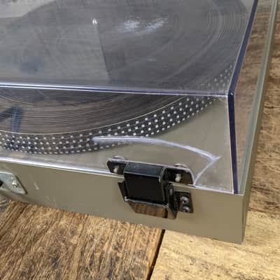 Technics SL-23 Semi-Automatic Turntable For Local Pick Up in Milwaukee, WI image 8