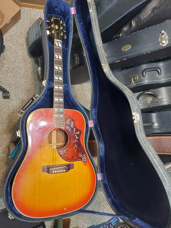 Gibson Hummingbird 1960 - 1968 - Cherry Sunburst