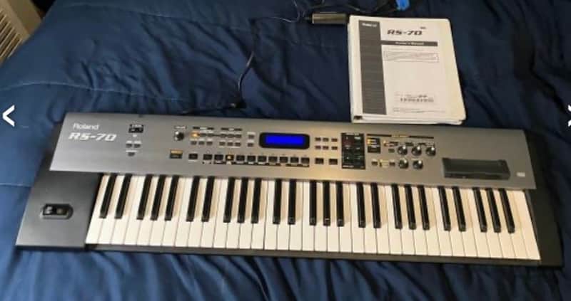 【動作良好】Roland RS-70 RS70 シンセサイザー ローランド Roland RS-70 61-Key Synthesizer | Reverb